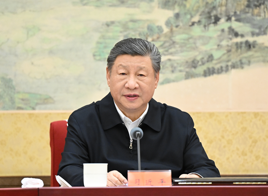 2025年12月25日至26日,中共中央政治局召开民主生活会,中共中央总书记习近平主持会议并发表重要讲话。新华社记者 谢环驰摄 2025年12月25日至26日,中共中央政治局召开民主生活会,中共中央总书记习近平主持会议并发表重要讲话。新华社记者 谢环驰摄